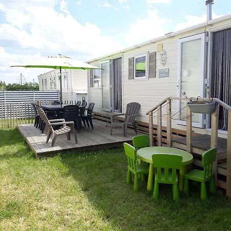 Luxe Vakantiechalet Met Omheinde Tuin Bredene 6Pers Exterior foto